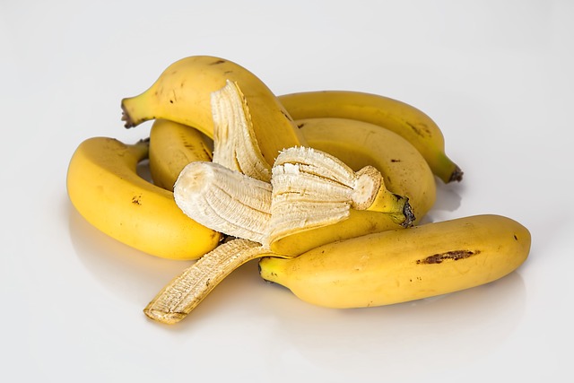 O que comer antes da academia? Que tal banana? Foto: Pixabay